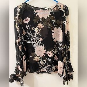 Lucky Brand Sheer Floral Bell Sleeve Ruffle Detail sz M